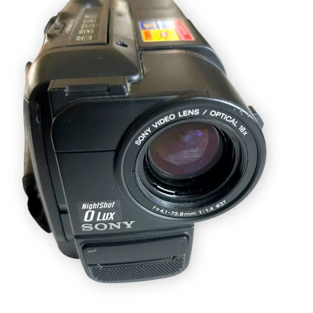 (PARTS ONLY) Sony Handycam Vision Camcorder CCD-TRV16 - PARTS ONLY!
